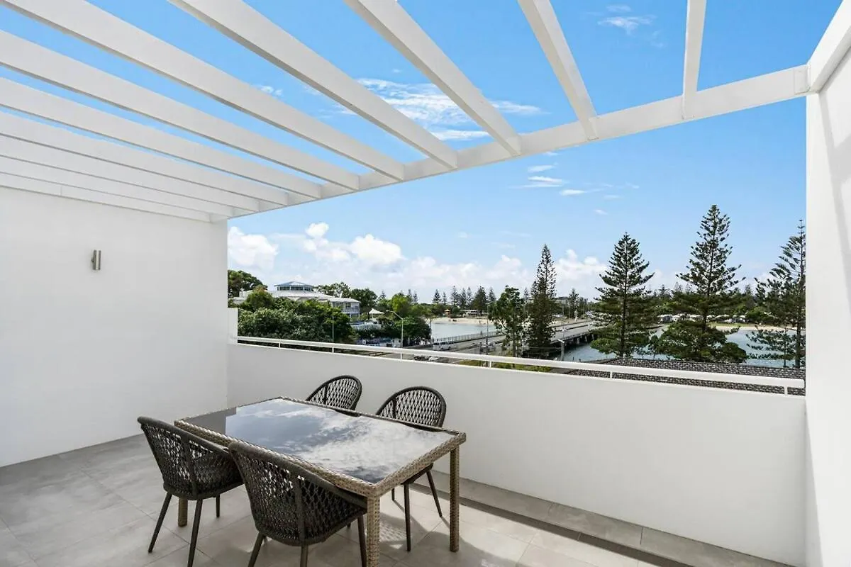 Burleigh Heads Luxury Townhouse Villa Gold Coast